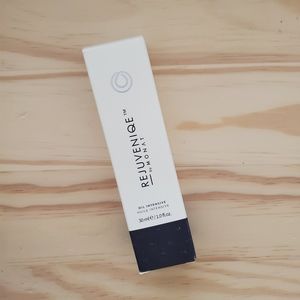 BNIB Monat Rejuvenique Oil Full Size 30ml